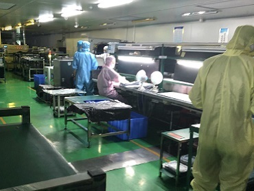 How to Select the Right Industrial LCD Screen for CNC Machines?
